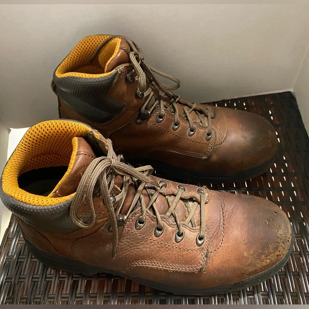 Timberland PRO Men's Brown Leather Lace-Up Work Boots with Black Sole safety toe